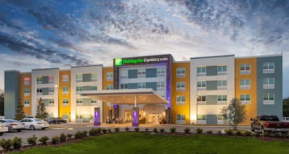 Holiday Inn Express & Suites Wildwood The Villages by IHG