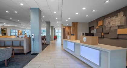 Holiday Inn Express & Suites Wildwood The Villages by IHG