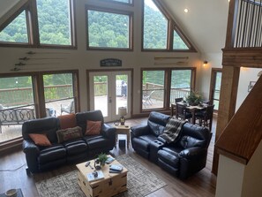 Smart-TV, Kamin, Videospiele