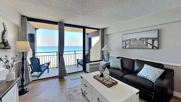 Condo (1 Bedroom) | Front of property