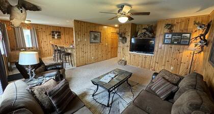 40 Creek Lodge South at Waubay Lake