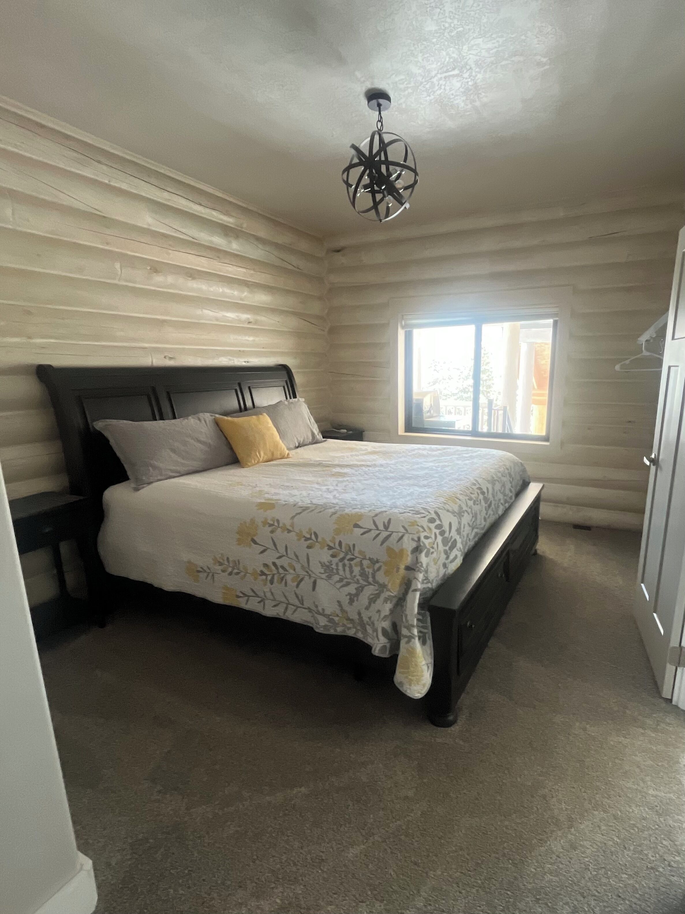 4 bedrooms, WiFi, bed sheets