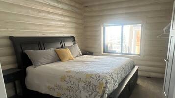 4 bedrooms, WiFi, bed sheets