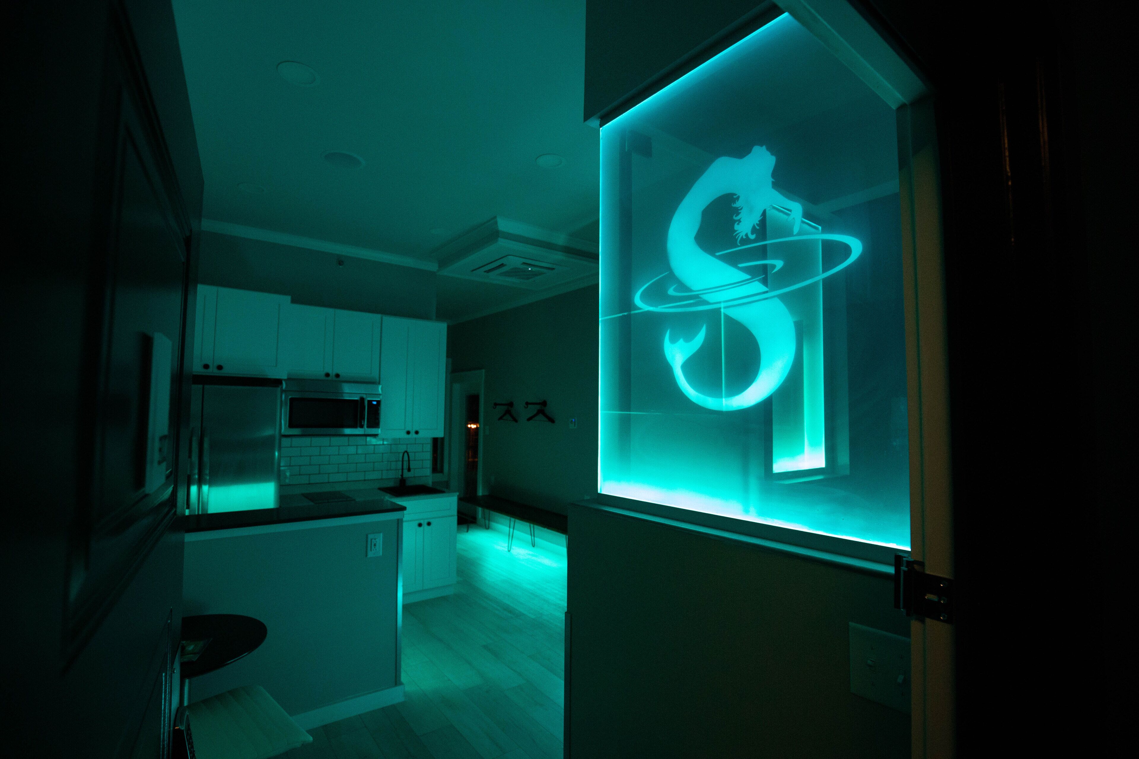 Estudi en suite Deluxe | Llençols de cotó egipci, roba de llit d&#x27;alta qualitat i cobrellits 