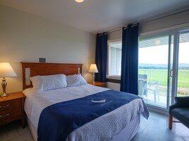 Quarto clássico | Wi-Fi de cortesia, roupa de cama