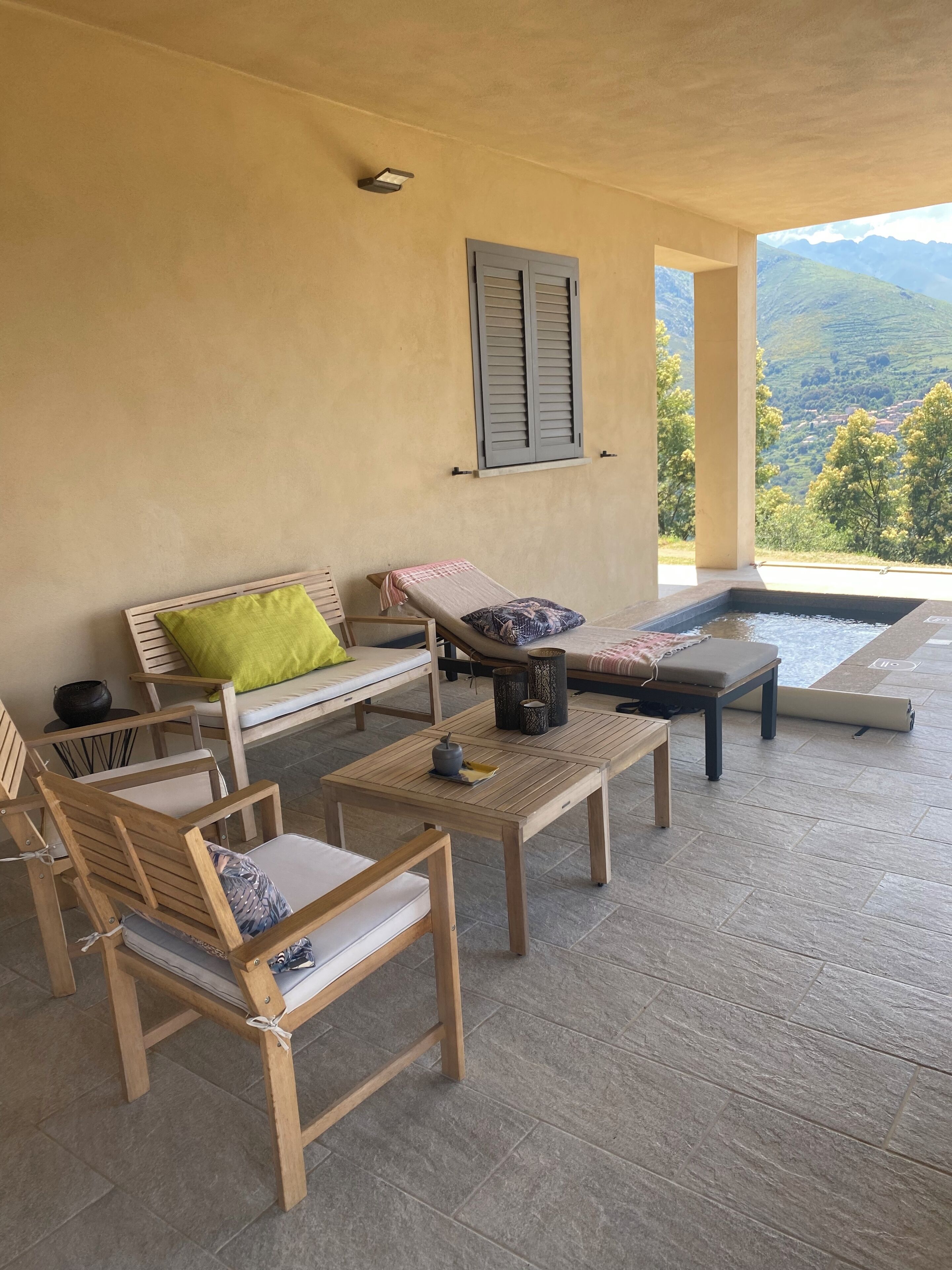 Piscine extérieure, piscine chauffée