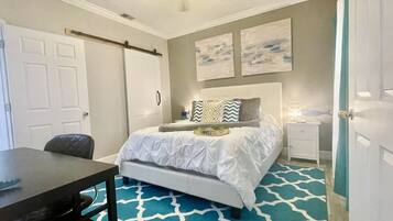 2 bedrooms, desk, iron/ironing board, free WiFi