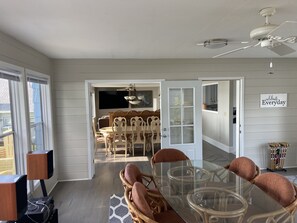 Dining - Breathtaking views and memorable sunsets 2.8 miles to interstate 35 (Rush City)