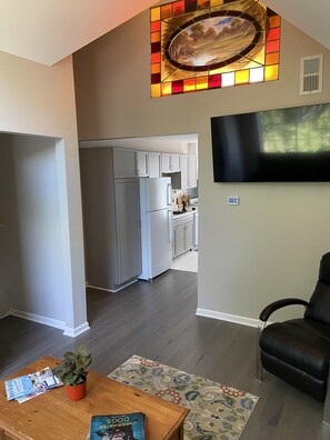 Smart TV, music library, stereo