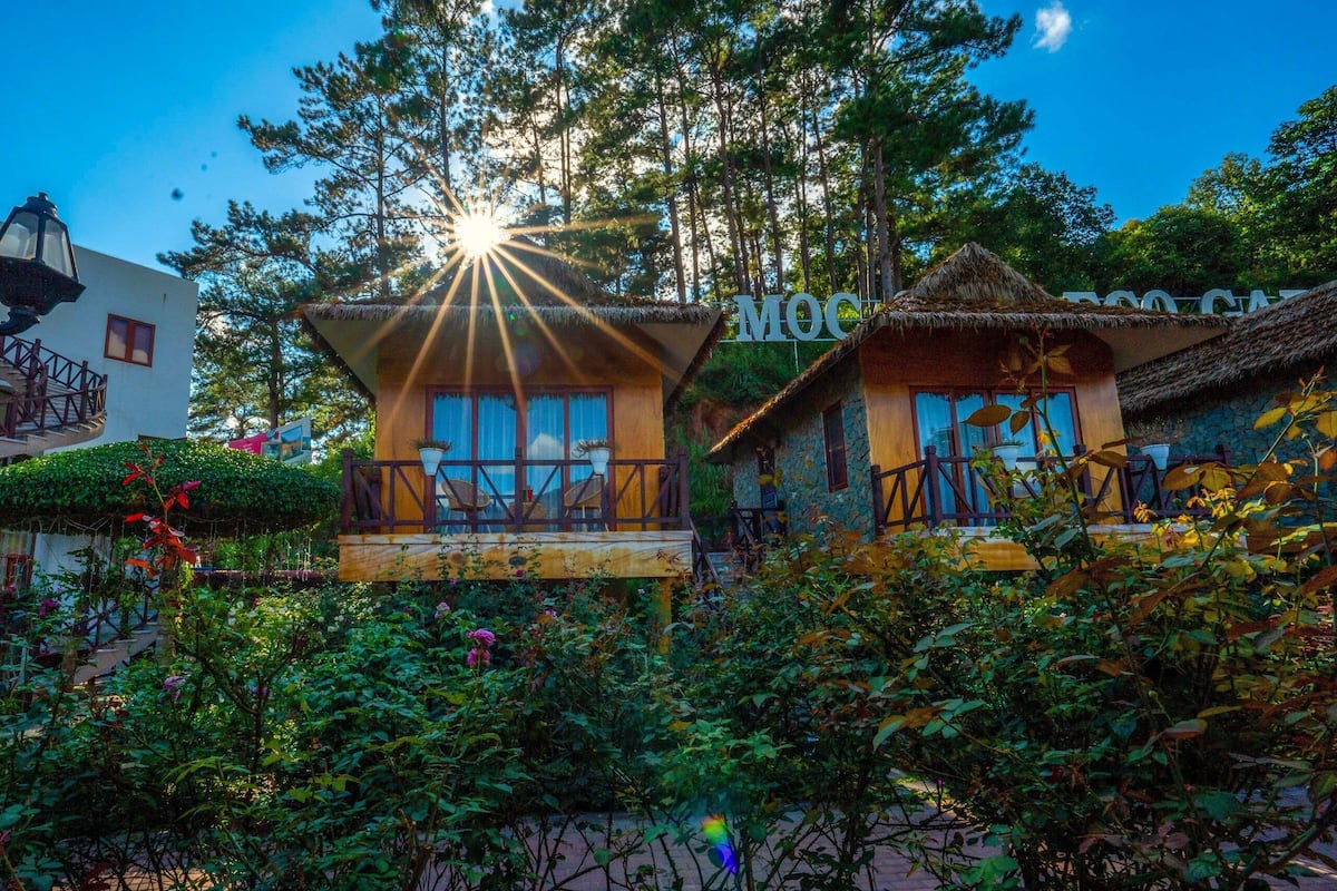 Family Bungalow, Garden View | 1 bedroom, free minibar items, individually decorated