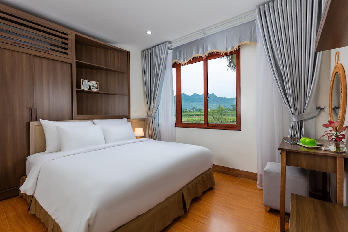 1 bedroom, free minibar items, individually decorated
