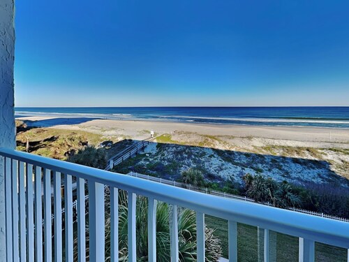 Jacksonville Beachdrifter by Distinctive Beach Rentals