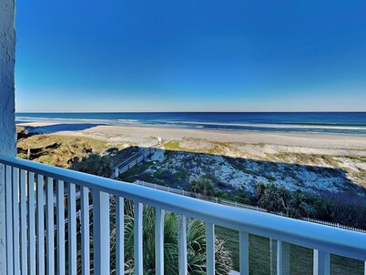 Jacksonville Beachdrifter by Distinctive Beach Rentals