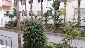 Apartment, 2 Bedrooms, Smoking, Balcony | Front of property