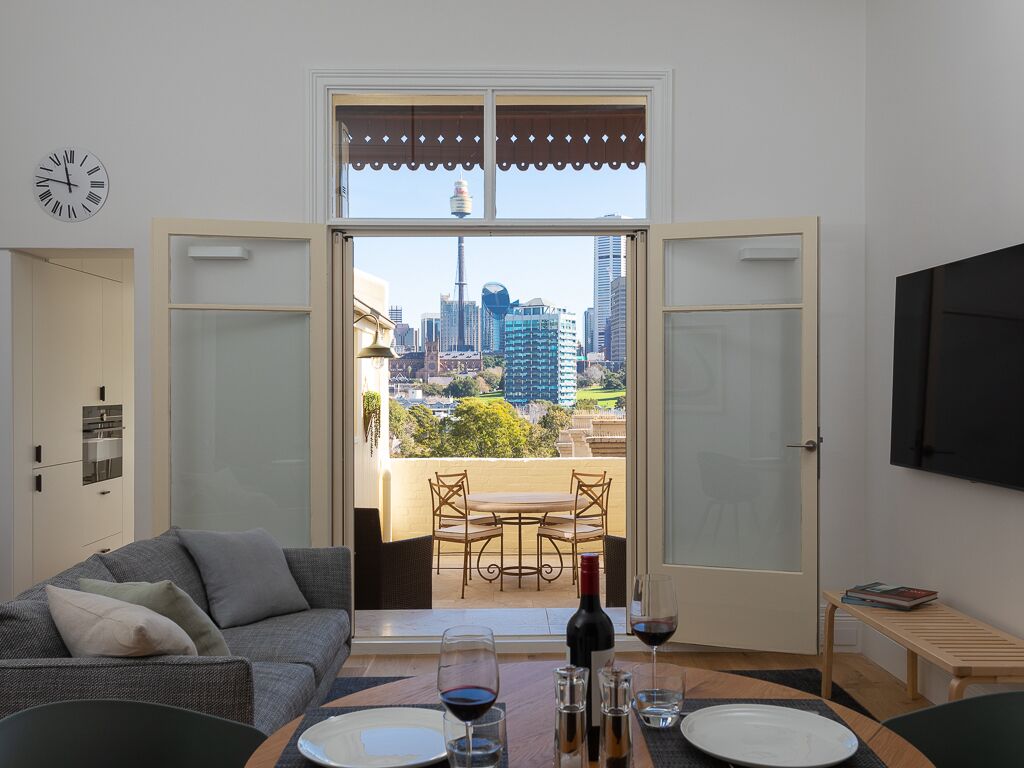 Stunning new apartment in Potts Point — image 5