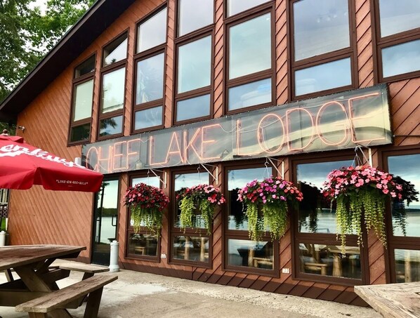 Outdoor dining - Chief Lake Lodge Resort Cabin #9 (Hayward)