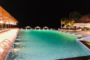 Outdoor pool - The Sea House Vung Tau - Coastal apartment with the most beautiful sunrise (Thành phố Vũng Tàu)