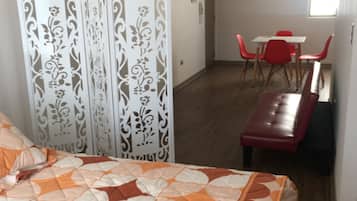 Studio Apartment | Dihias secara berasingan, dilengkapkan perabot secara berasingan