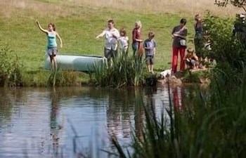 Sunninglye Farm - Canvas Lodge