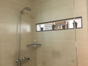 Badewanne, Haartrockner