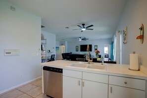 Interior - Affordable 3BR Home w/ Private Saltwater Pool (Cape Coral)