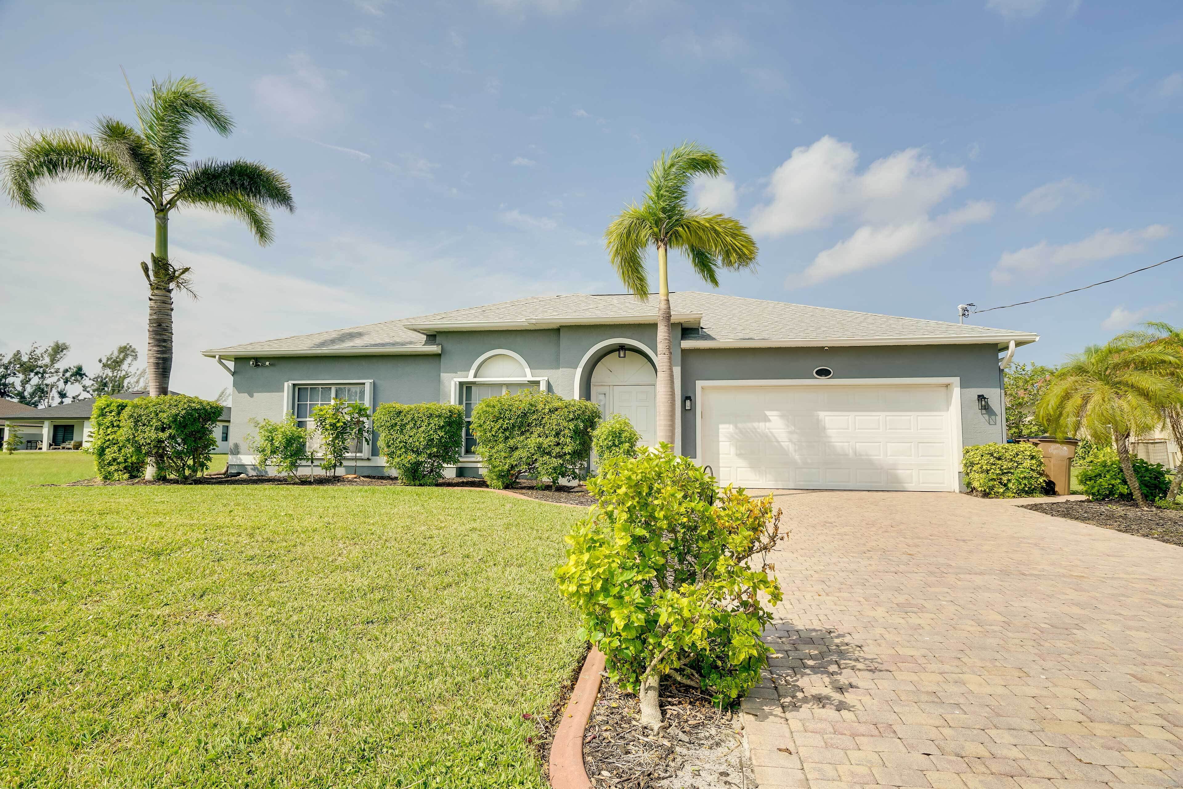 Modern Cape Coral Home w/ Pool, Patio & Grill!