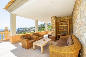 Property grounds - Villa "Cala Llamp" with Panoramic Sea Views (PORT ANDRATX)