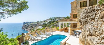 Villa "Cala Llamp" with Panoramic Sea Views