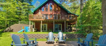 Lakefront Hazelhurst Cabin: Dock & Pool Table