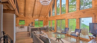 Luxe Jasper Cabin w/ Deck + Blue Ridge Mtn Views!