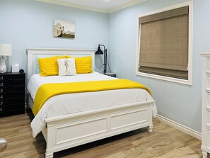 3 chambres, fer et planche à repasser, Wi-Fi gratuit, draps fournis