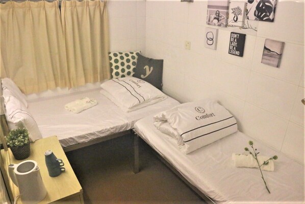 Free WiFi, bed sheets