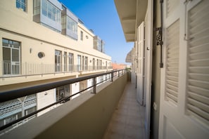 Family Apartment | Balcony