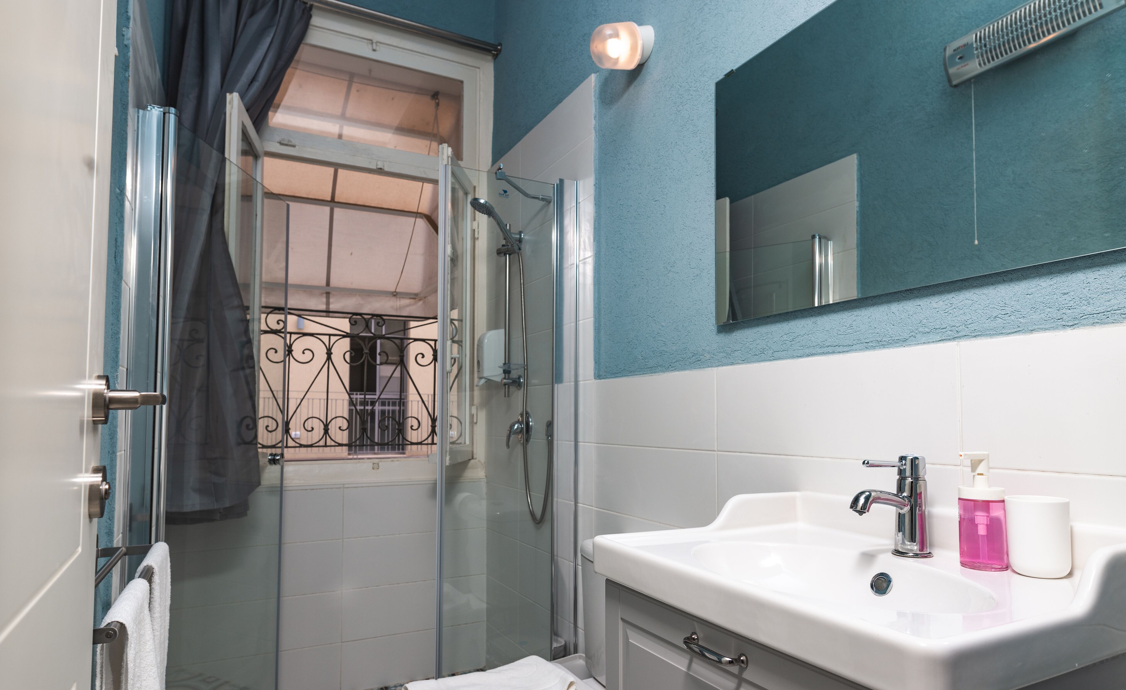 Photo - YalaRent Boutique Apartments in Jaffa's Flea Market