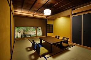 Traditional House | Living room