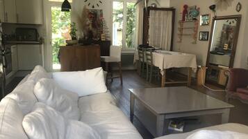 Télévision, livres, imprimantes