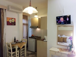 開放式客房 (with garden) | 私人廚房 | 迷你雪櫃、爐具、電熱水壺、廚房用具/餐具/器皿