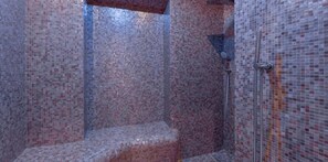 Steam room - Dreams Over Ponte Vecchio (Florence)