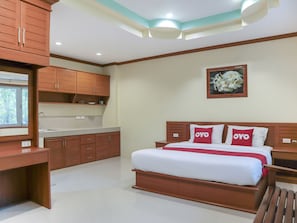 Suite, 1 habitación | Escritorio, wifi gratis y ropa de cama 
