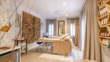 Couples treatment room(s), body treatments, hot stone massages