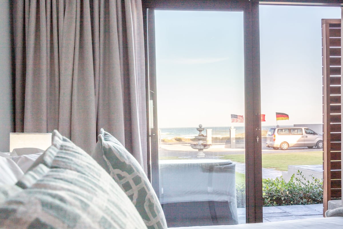 Sábanas de algodón egipcio, ropa de cama de alta calidad y minibar