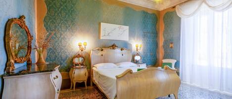 5 chambres, fer et planche à repasser, lit parapluie, Wi-Fi