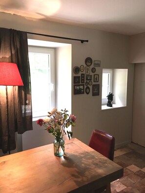 تناول الطعام