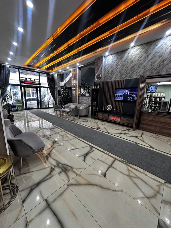 Reception - Comfort Hotel Van  (Van)