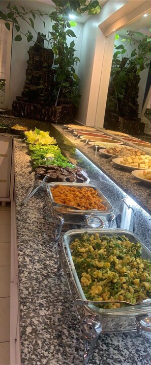 Restaurant - Comfort Hotel Van  (Van)