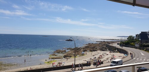 Beautiful Balcony Sea View Apartment in the center of Concarneau