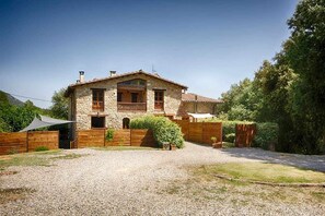 Exterior - Lleonder (2-5 pax) (Sales De Llierca)