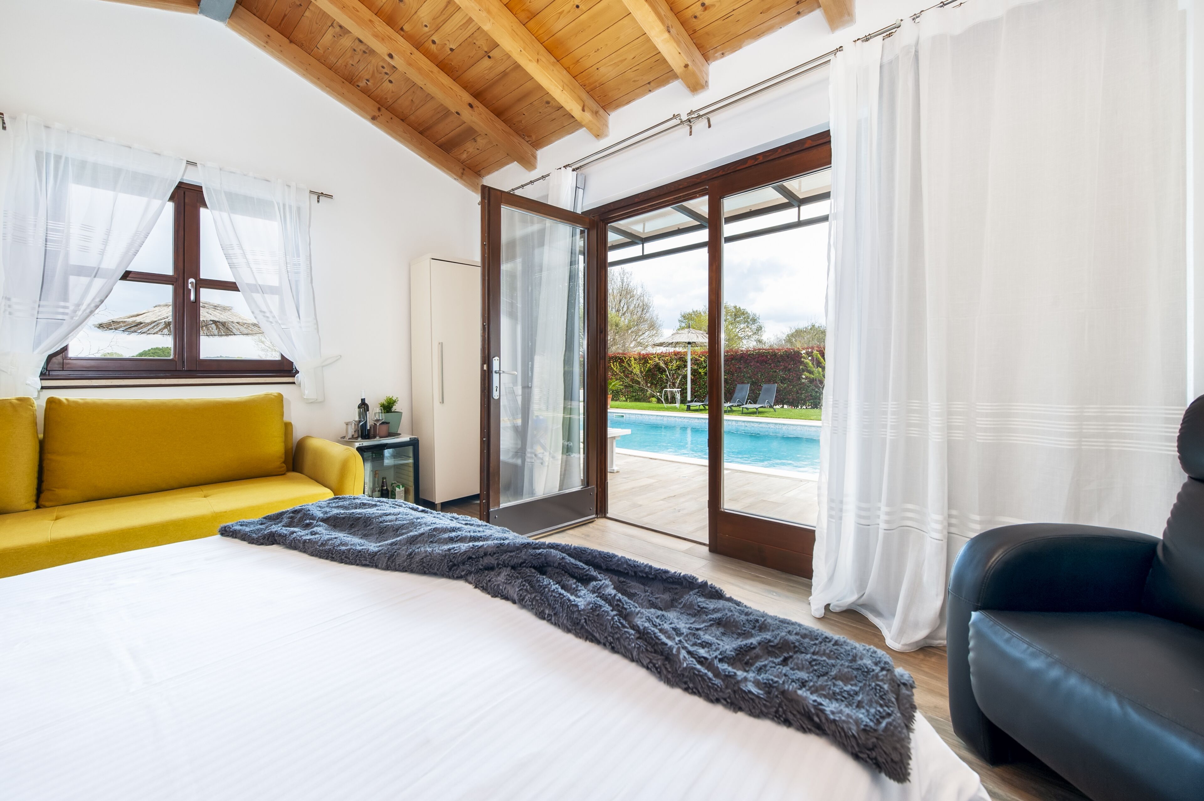 3 bedrooms, Internet