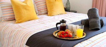NEW Poole House 5 mins to Sandbanks +Netflix