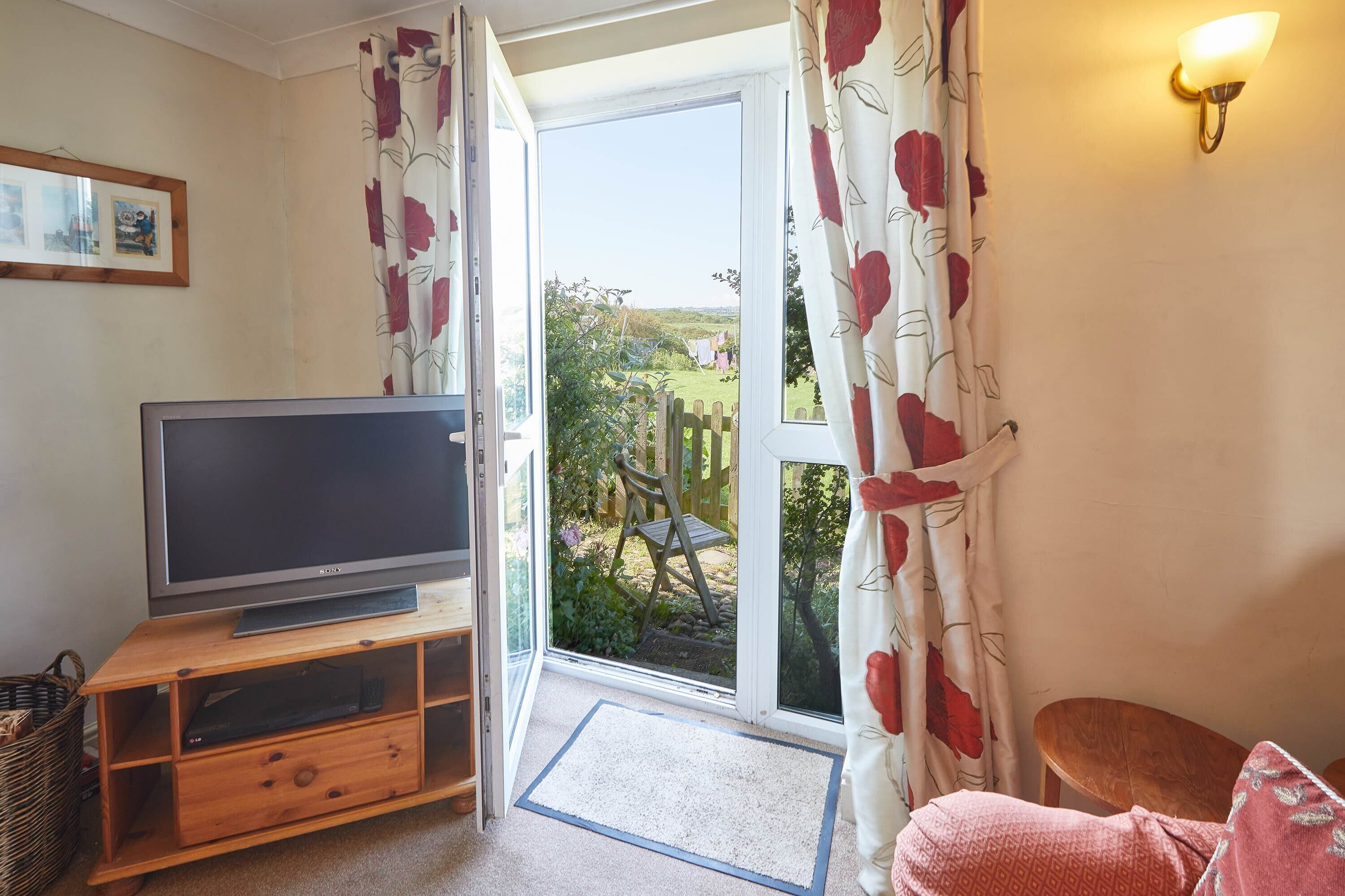 Nhà truyền thống | Phòng khách | TV LCD 